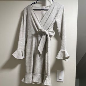 R. Vivimos Gray Sweater Tie Dress